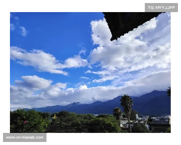 车手社交媒体直播赛道风景，苍山洱海镜头播放量破百万