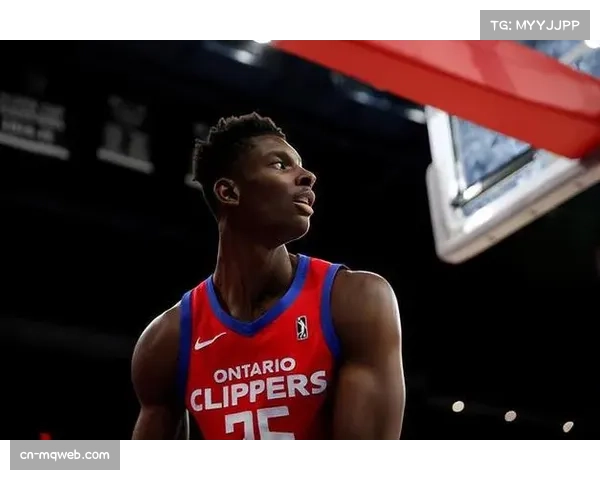 教练培训:NBA与学院合作举办暑期班,重点讲授现代防守体系的构建原则 教练培训:NBA与学院合作举办暑期班,重点讲授现代防守体系的构建原则